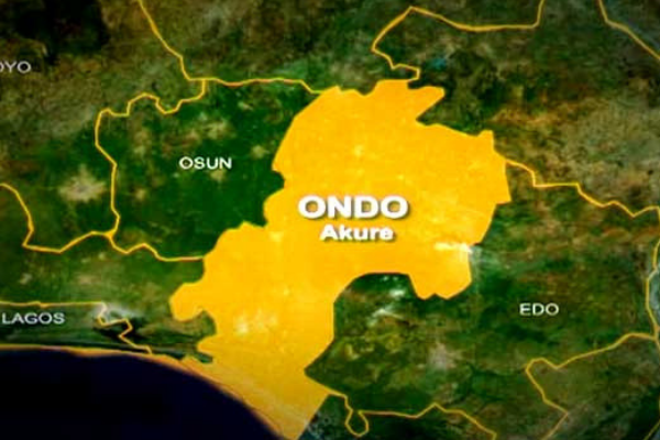 breaking-hoodlums-invade-ondo-prison-release-inmates